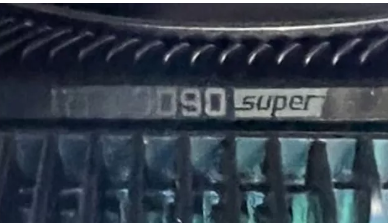 GeForce RTX 3090 Super with Black Cooler 的照片出现