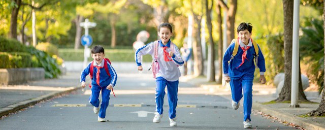 初中叛逆期的男孩子怎么去引导 初中叛逆期的男孩子如何去引导