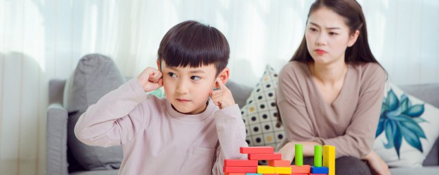 父母怎样给孩子树立榜样 父母如何给孩子树立榜样