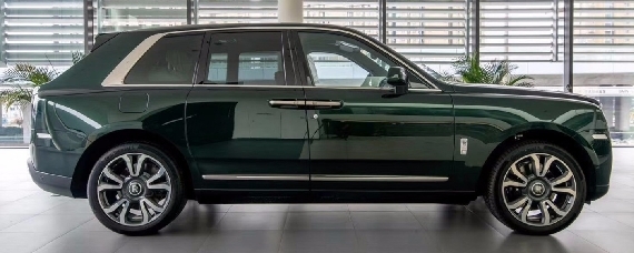 r标志是什么suv？