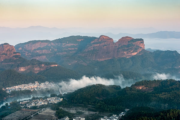 福建丹霞山在哪里,丹霞山在哪里属于哪个省