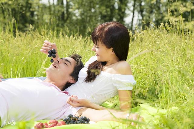 婆婆嫌弃我没眼力劲，老公霸气回应，让我泪如雨下